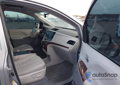 2012 Toyota Sienna Xle V6 8 Passenger from USA, damaged, VIN 5TDYK3DC4CS179423